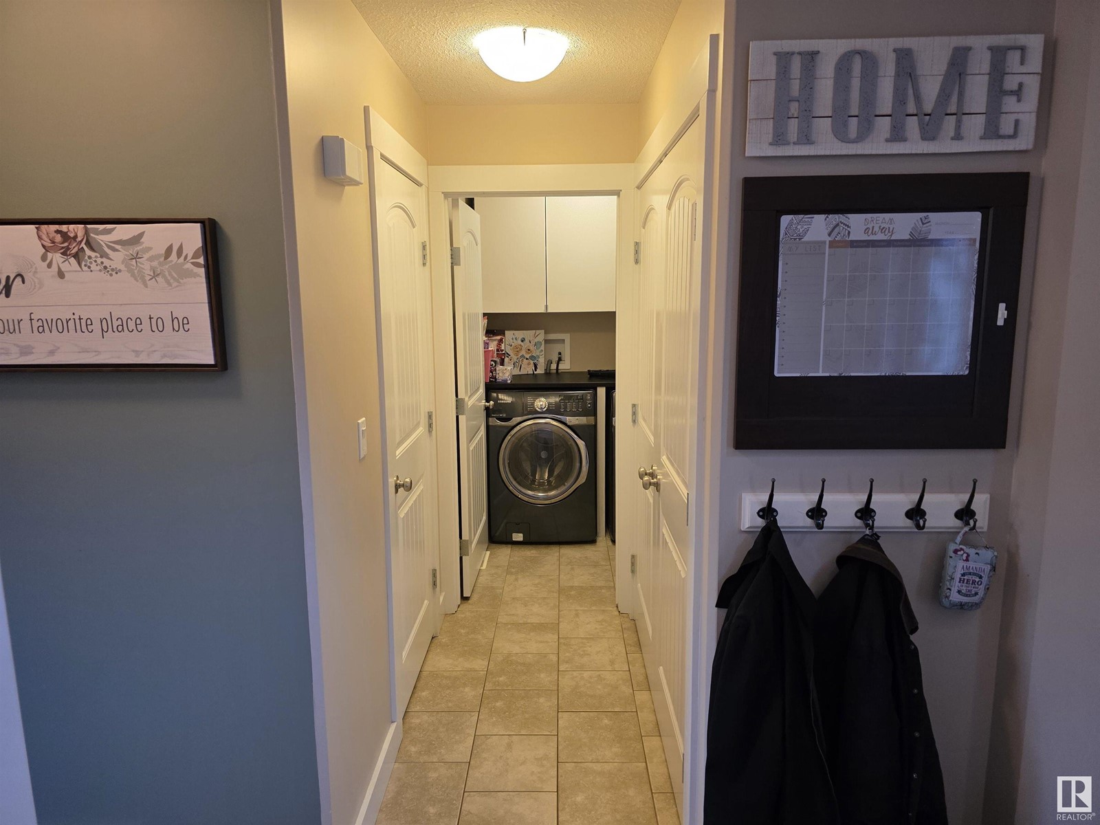 Property at 4104 41 ST image 3