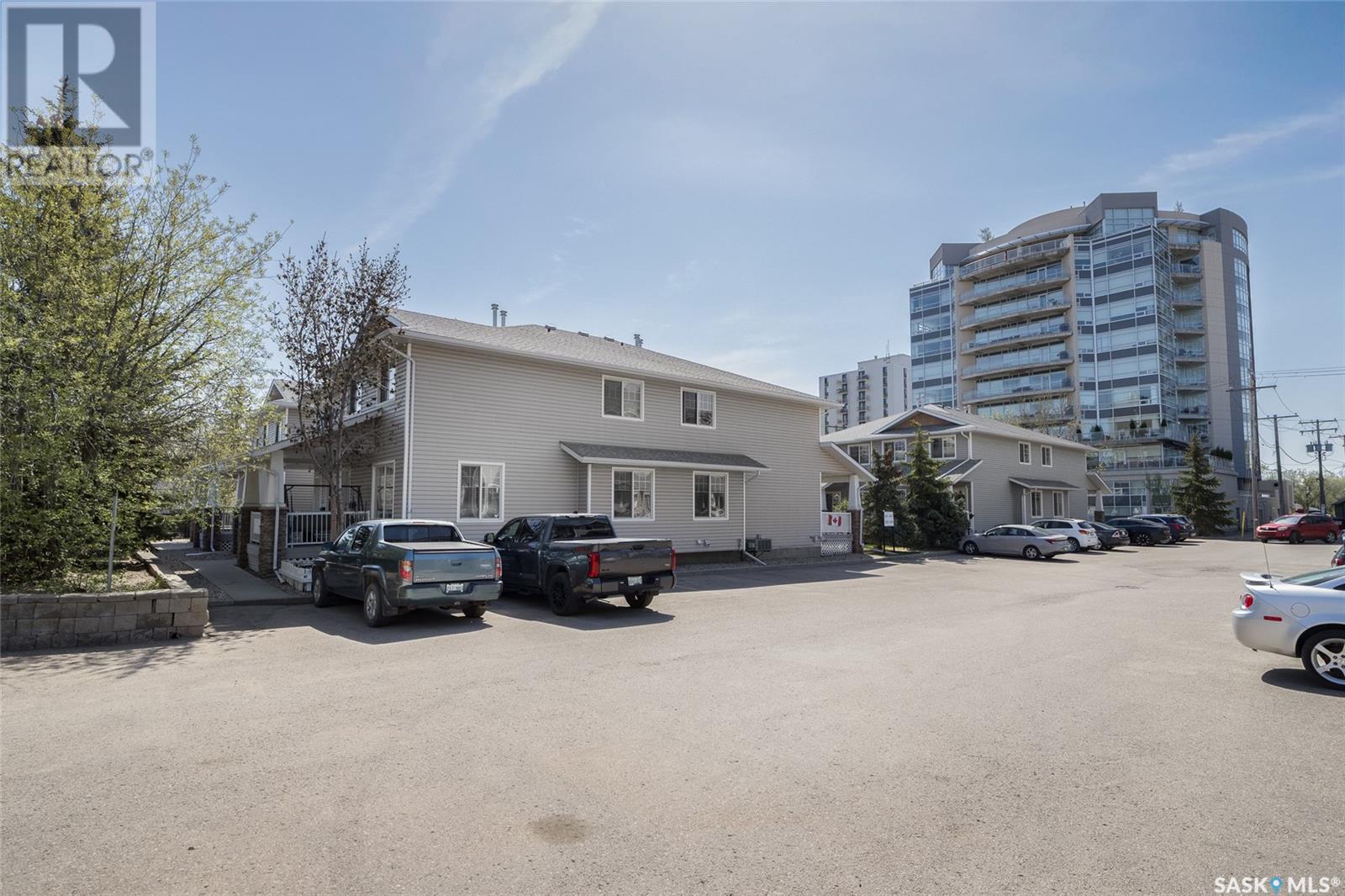 2231 Treetop Lane, Regina, Saskatchewan  S4P 4V8 - Photo 3 - SK005424