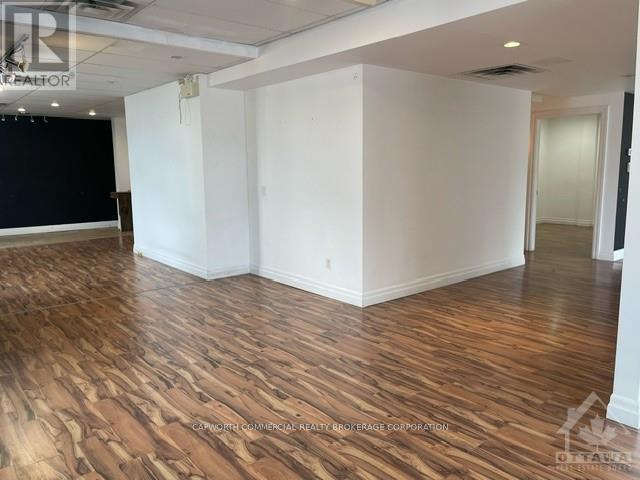 101 & 105 - 722 Pitt Street, Cornwall, Ontario  K6J 3R9 - Photo 6 - X12142063