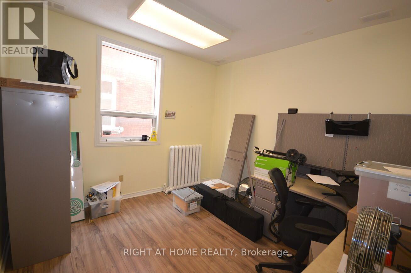 249 Mcleod Street, Ottawa, Ontario  K2P 1A1 - Photo 7 - X12142104