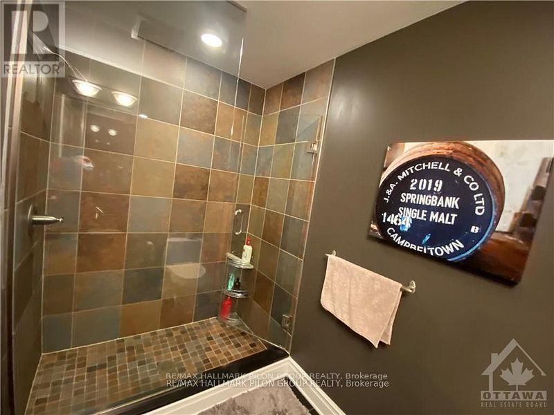 902 - 95 Bronson Avenue, Ottawa, Ontario  K1R 1E2 - Photo 15 - X12142161