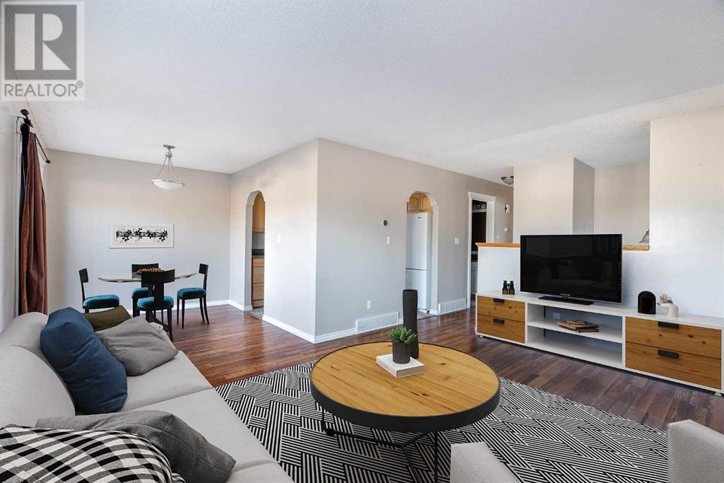 Property at 121 Gladstone Street image 5