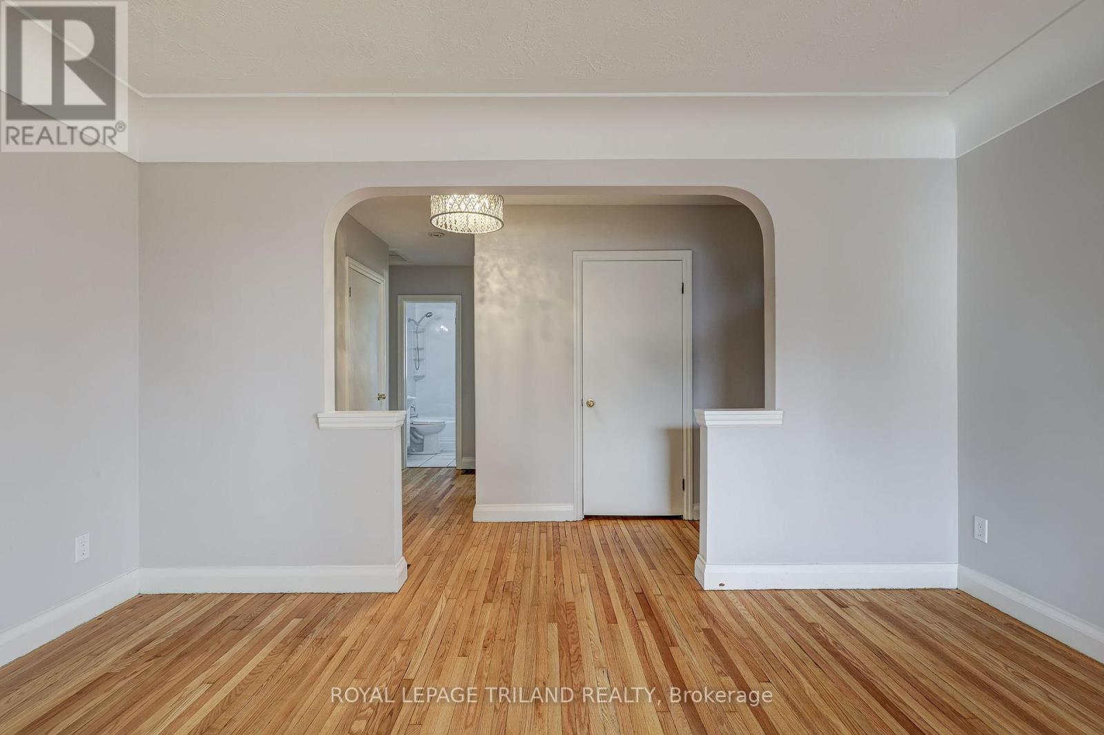 266 Alma Street, St. Thomas, Ontario  N5P 3B8 - Photo 11 - X12142033