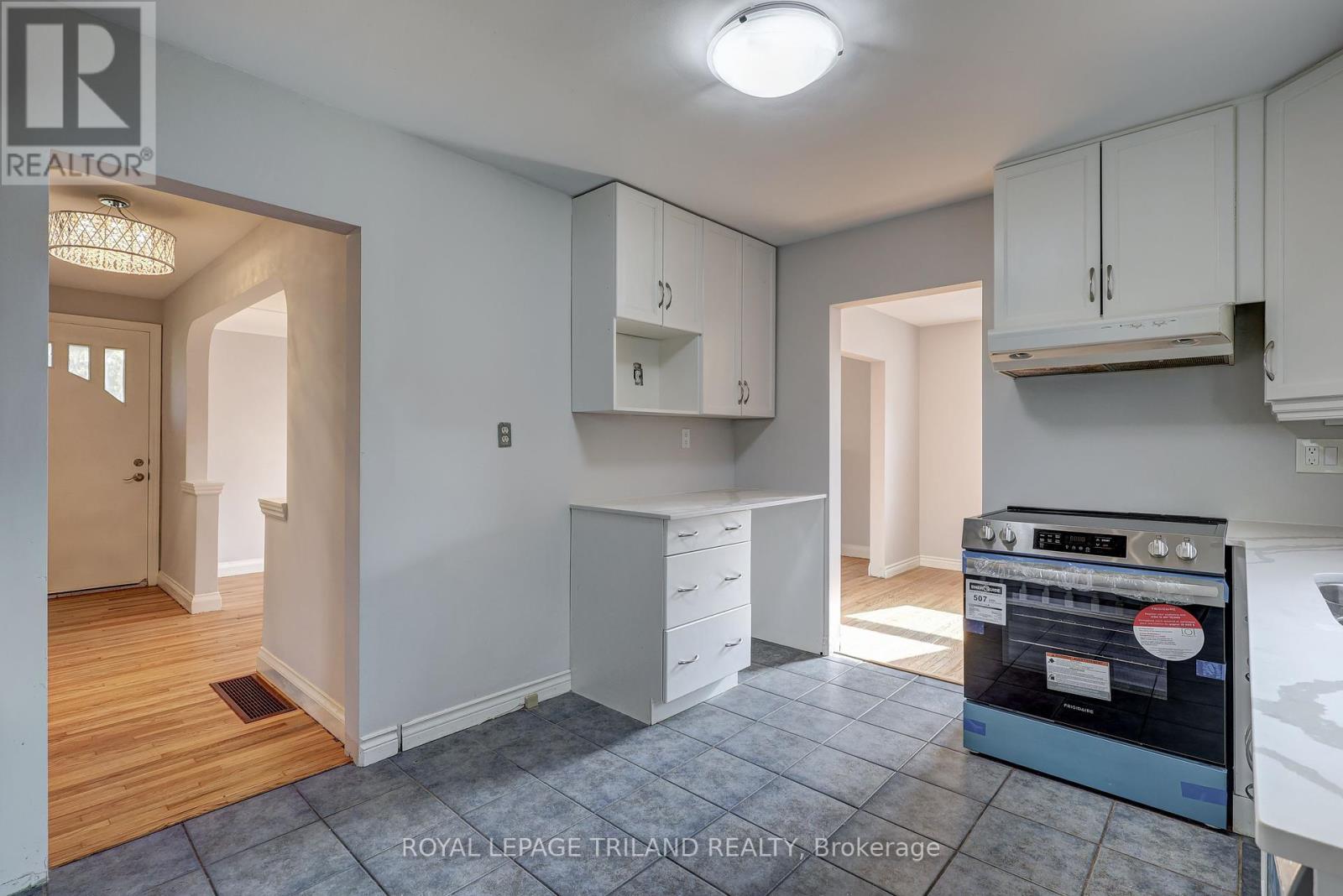 266 Alma Street, St. Thomas, Ontario  N5P 3B8 - Photo 16 - X12142033