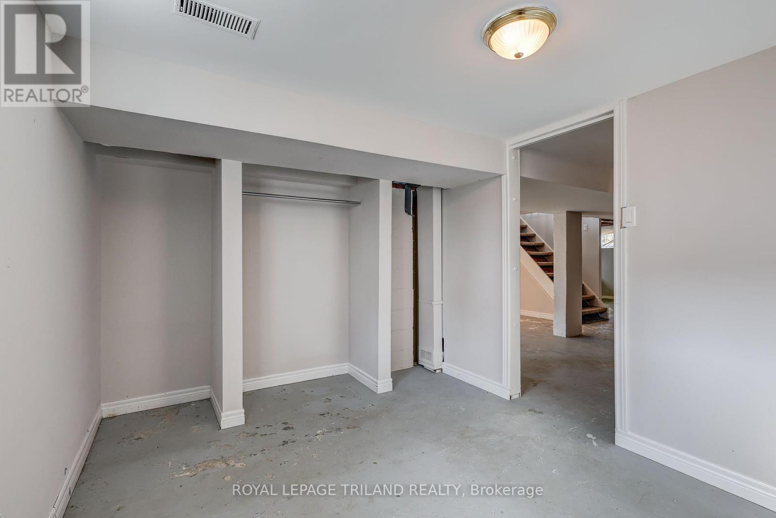 266 Alma Street, St. Thomas, Ontario  N5P 3B8 - Photo 31 - X12142033