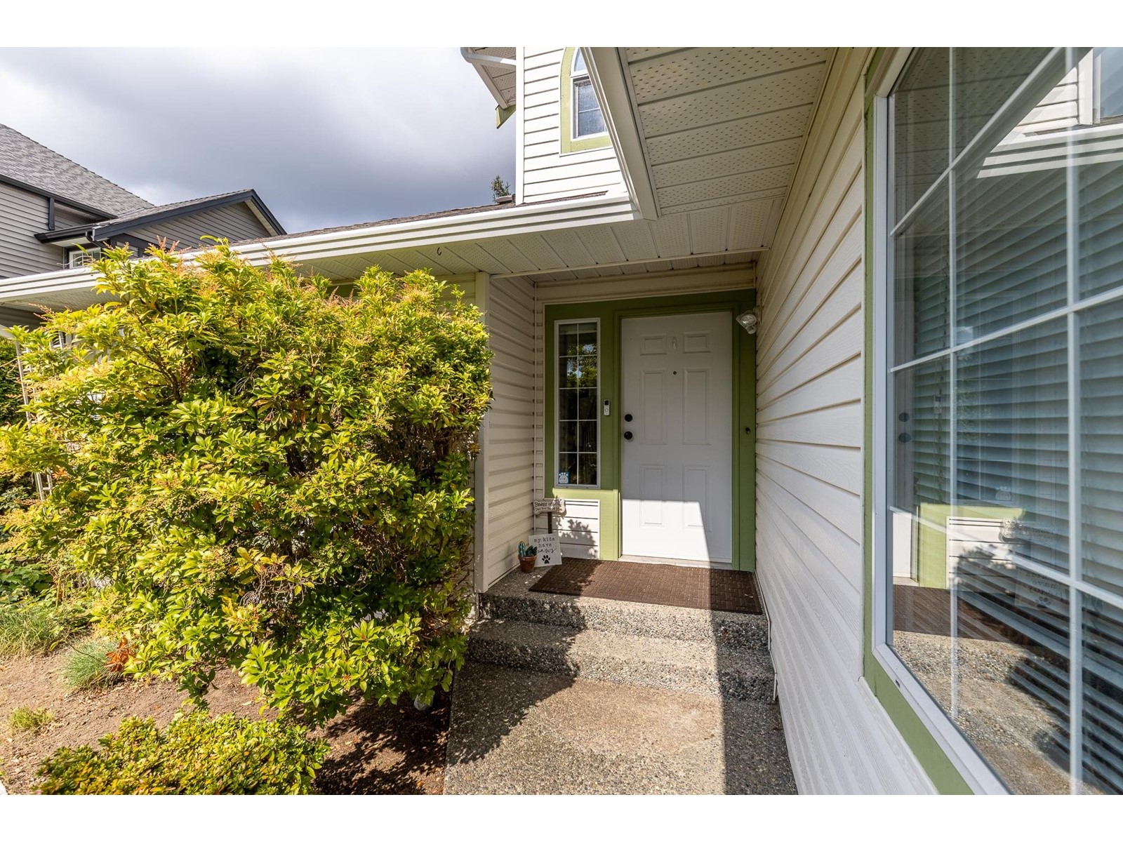 27103 26 Avenue, Langley, British Columbia  V4W 2Y7 - Photo 5 - R2993284