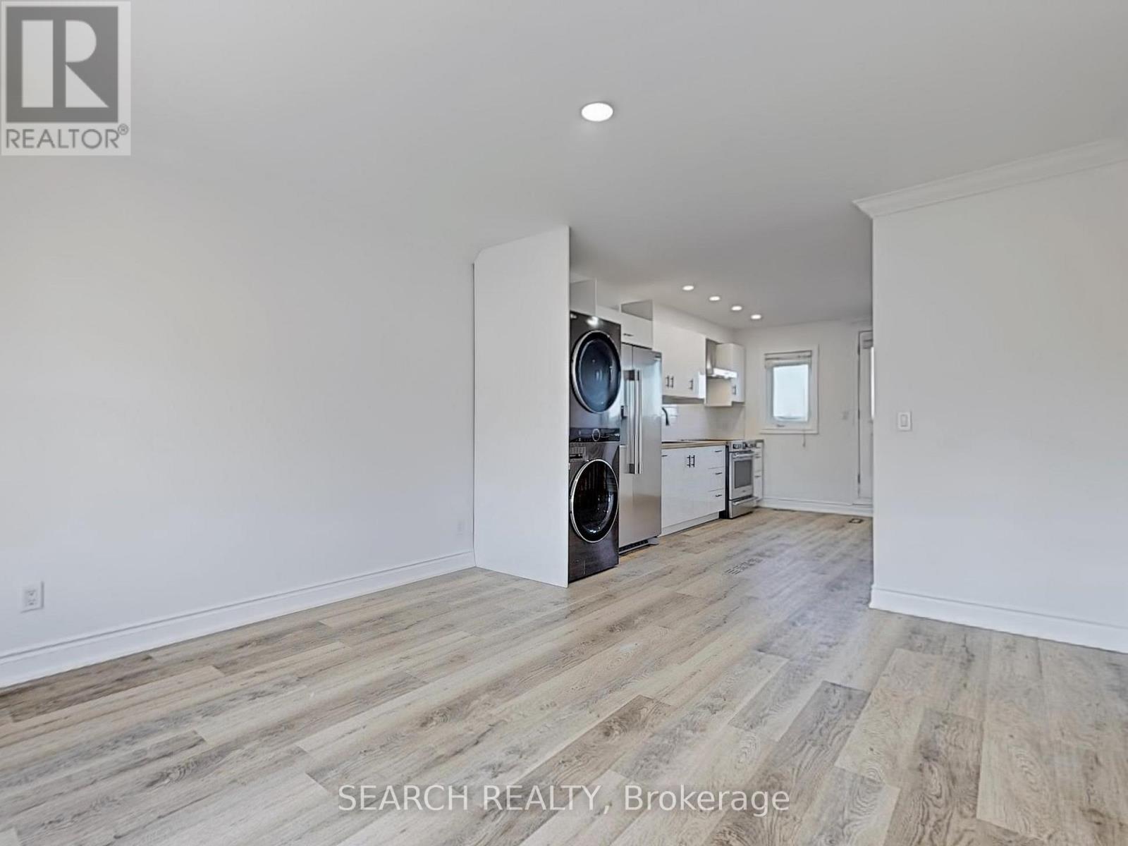 Upper - 150 Mulock Avenue, Toronto, Ontario  M6N 3C6 - Photo 18 - W12141936