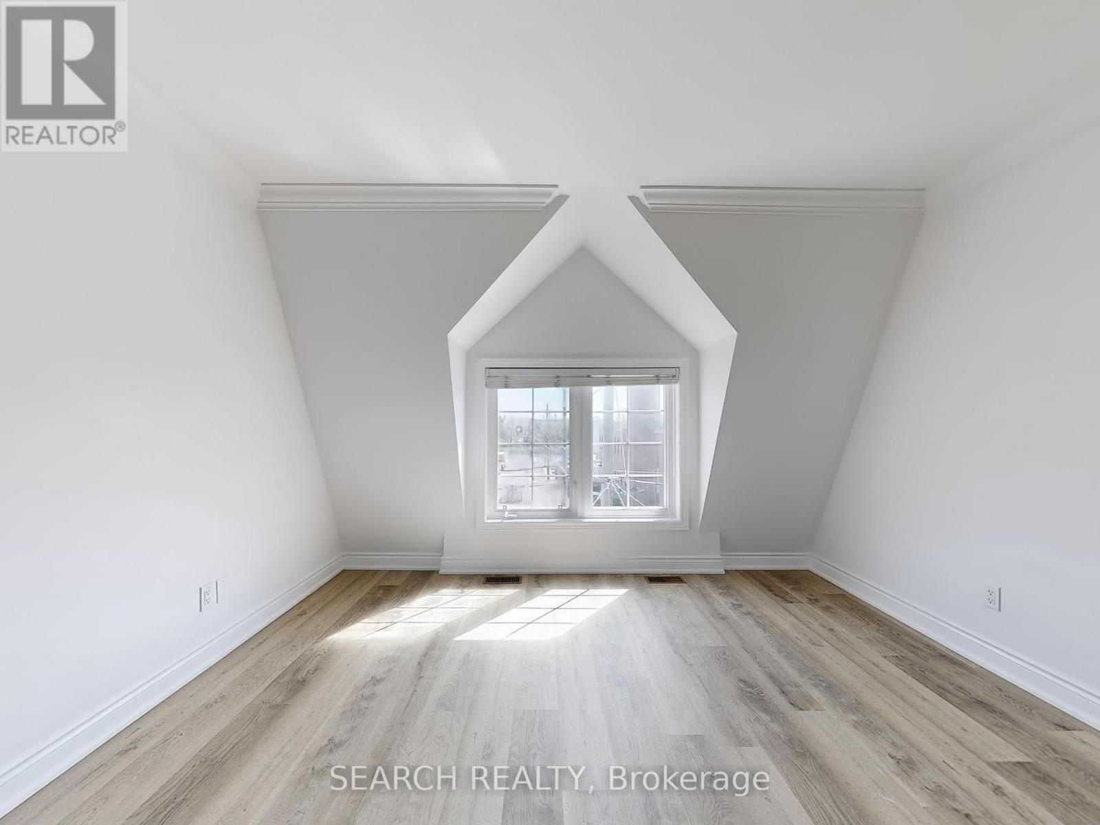 Upper - 150 Mulock Avenue, Toronto, Ontario  M6N 3C6 - Photo 19 - W12141936