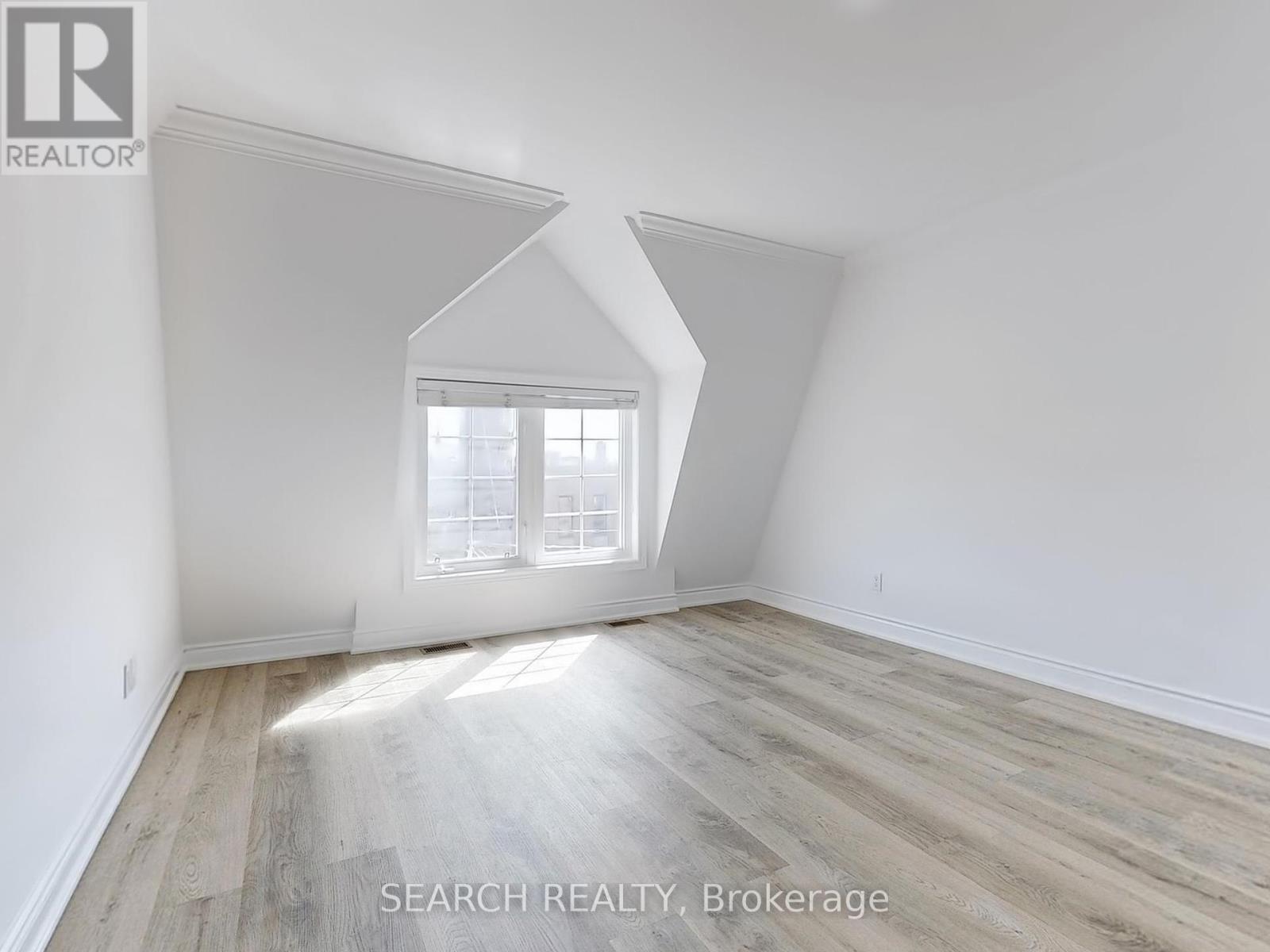 Upper - 150 Mulock Avenue, Toronto (Junction Area), Ontario  M6N 3C6 - Photo 21 - W12141936
