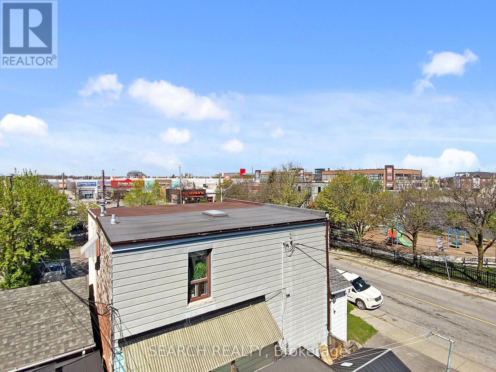 Upper - 150 Mulock Avenue, Toronto (Junction Area), Ontario  M6N 3C6 - Photo 25 - W12141936