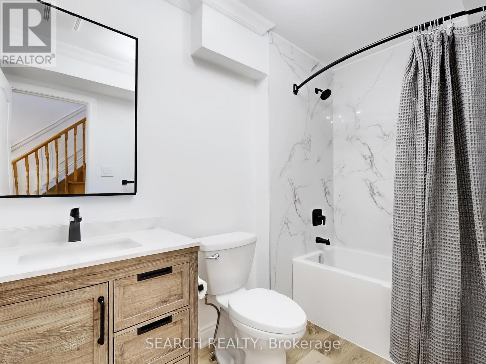 Upper - 150 Mulock Avenue, Toronto, Ontario  M6N 3C6 - Photo 9 - W12141936