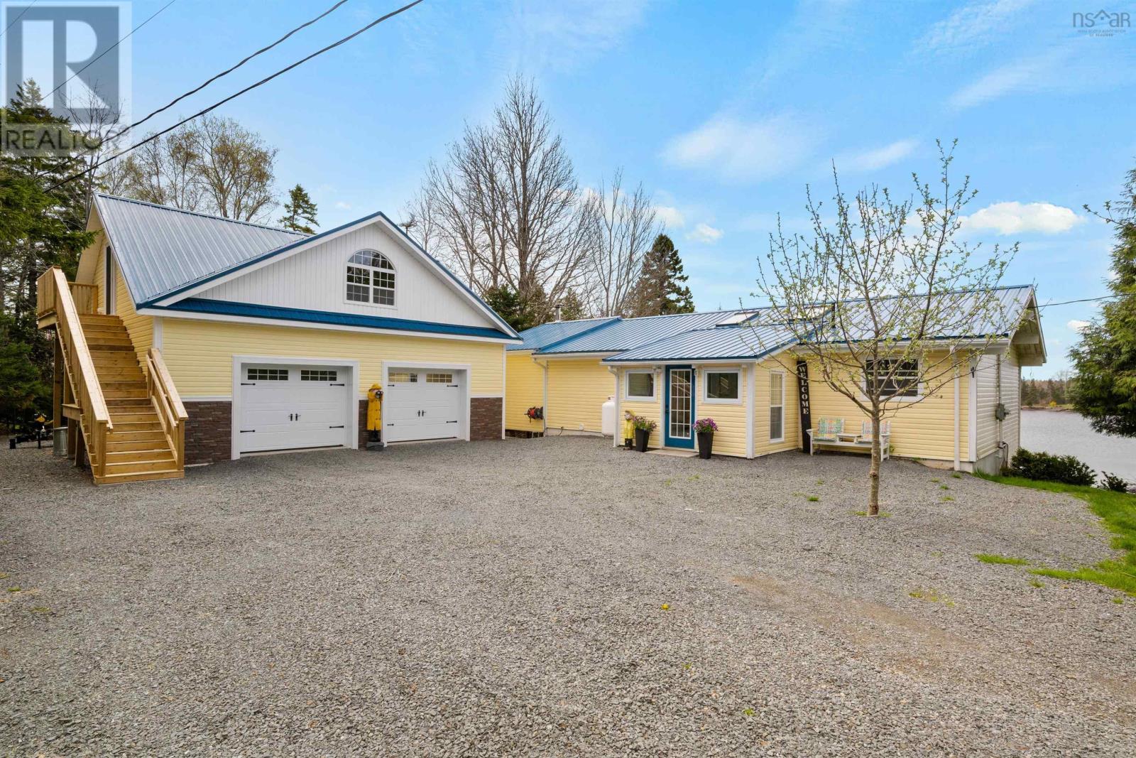 42 Goldfinch Lane, Heckmans Island, Nova Scotia  B0J 2C0 - Photo 1 - 202510681