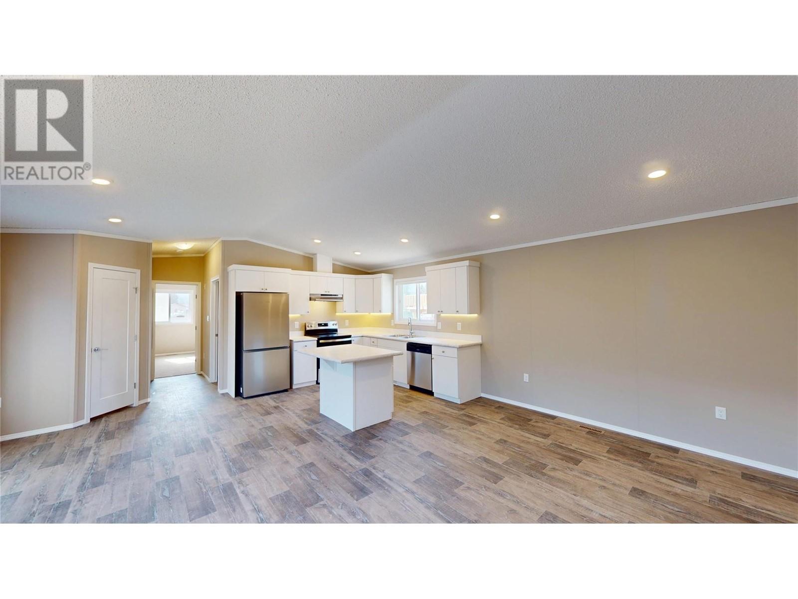 529 Pagurut Avenue W, Cranbrook, British Columbia  V1C 0G5 - Photo 8 - 10346917