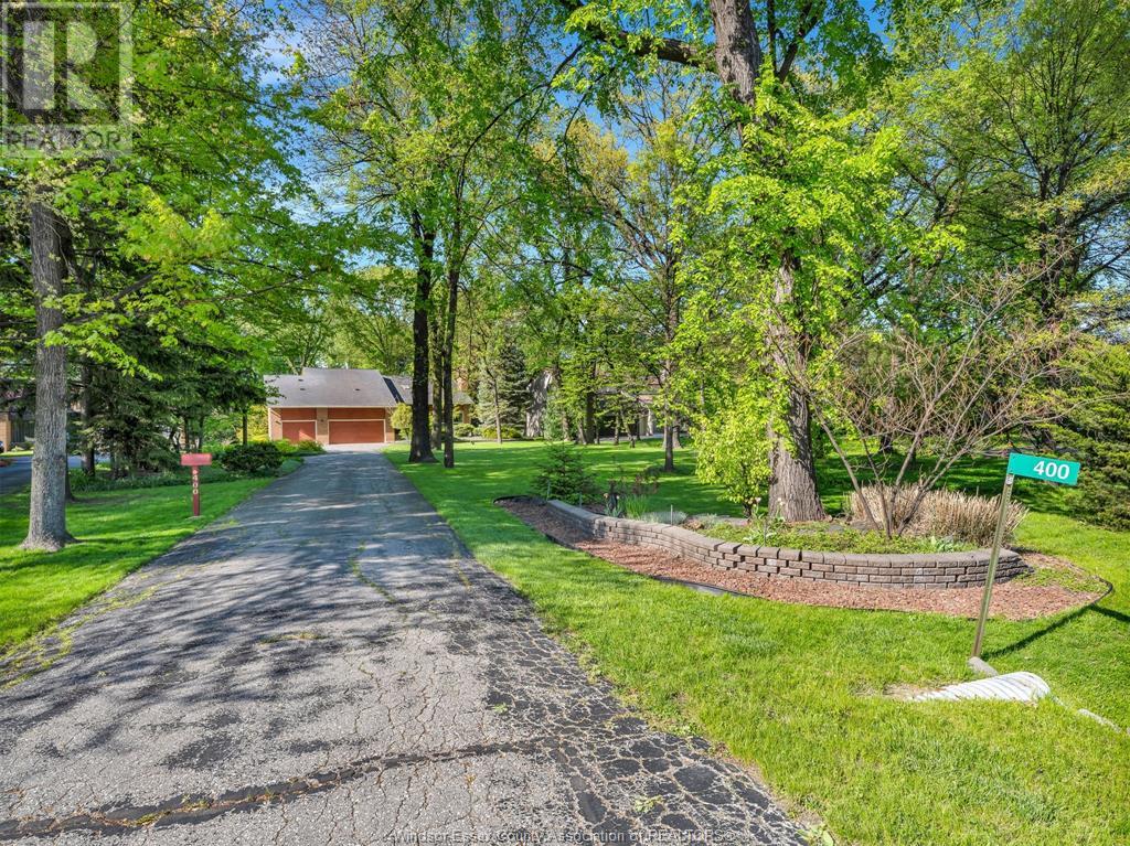 Property at 400 OLD TECUMSEH image 2
