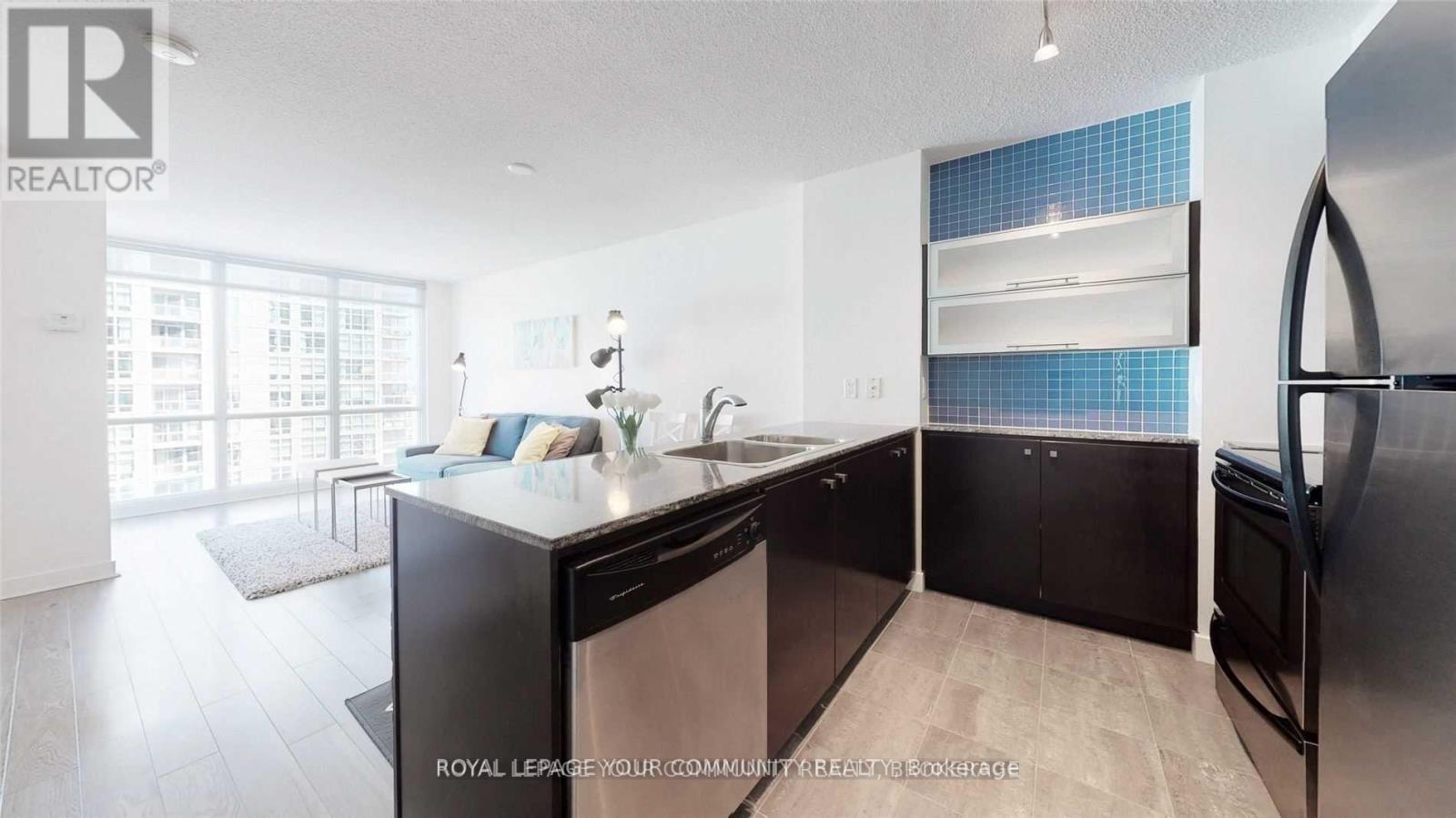 3807 - 11 Brunel Court, Toronto (Waterfront Communities), Ontario  M5V 3Y3 - Photo 12 - C12142021