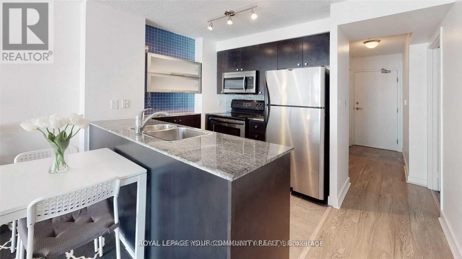 3807 - 11 Brunel Court, Toronto (Waterfront Communities), Ontario  M5V 3Y3 - Photo 15 - C12142021