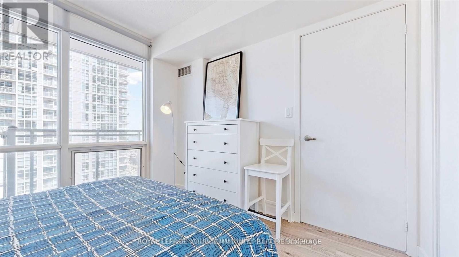 3807 - 11 Brunel Court, Toronto (Waterfront Communities), Ontario  M5V 3Y3 - Photo 21 - C12142021