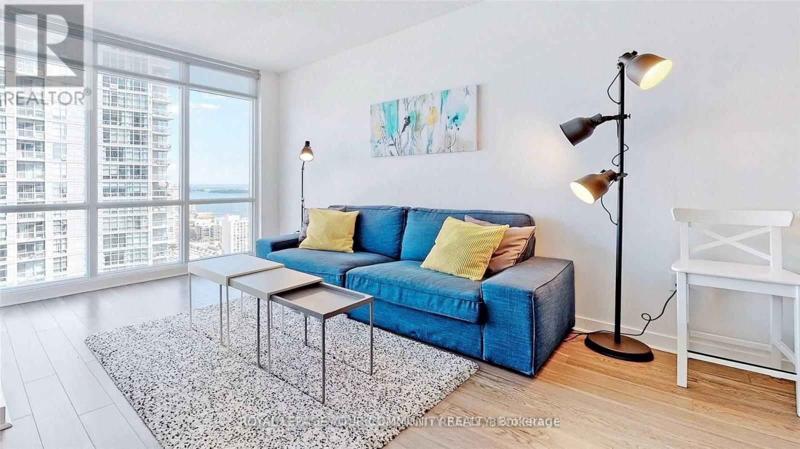 3807 - 11 Brunel Court, Toronto (Waterfront Communities), Ontario  M5V 3Y3 - Photo 7 - C12142021