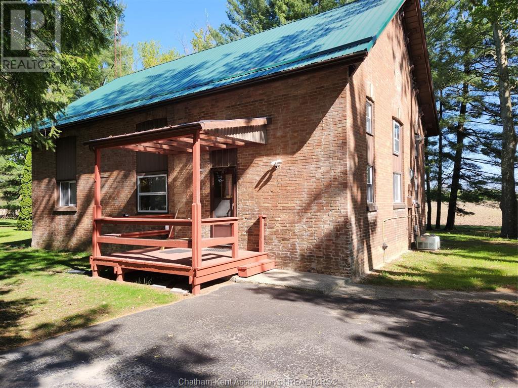 29236 Zone  5 Road, Thamesville, Ontario  N0P 2K0 - Photo 2 - 25002520