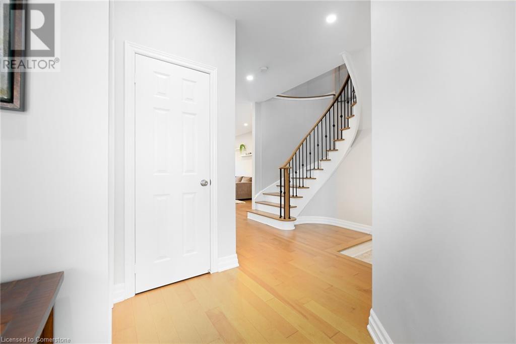 5847 Terrapark Trail, Mississauga, Ontario  L5M 6S1 - Photo 3 - 40727290