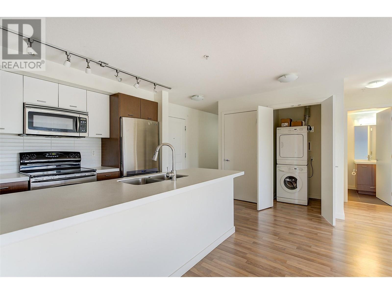 1550 Dickson Avenue Unit# 303, Kelowna, British Columbia  V1Y 9Y8 - Photo 10 - 10345936