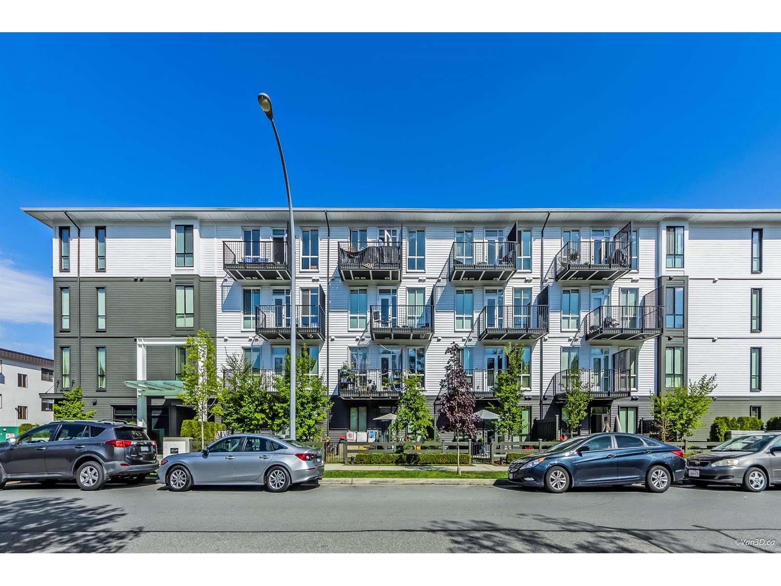 409 10168 149 Street, Surrey, British Columbia  V3R 0E9 - Photo 2 - R2996339