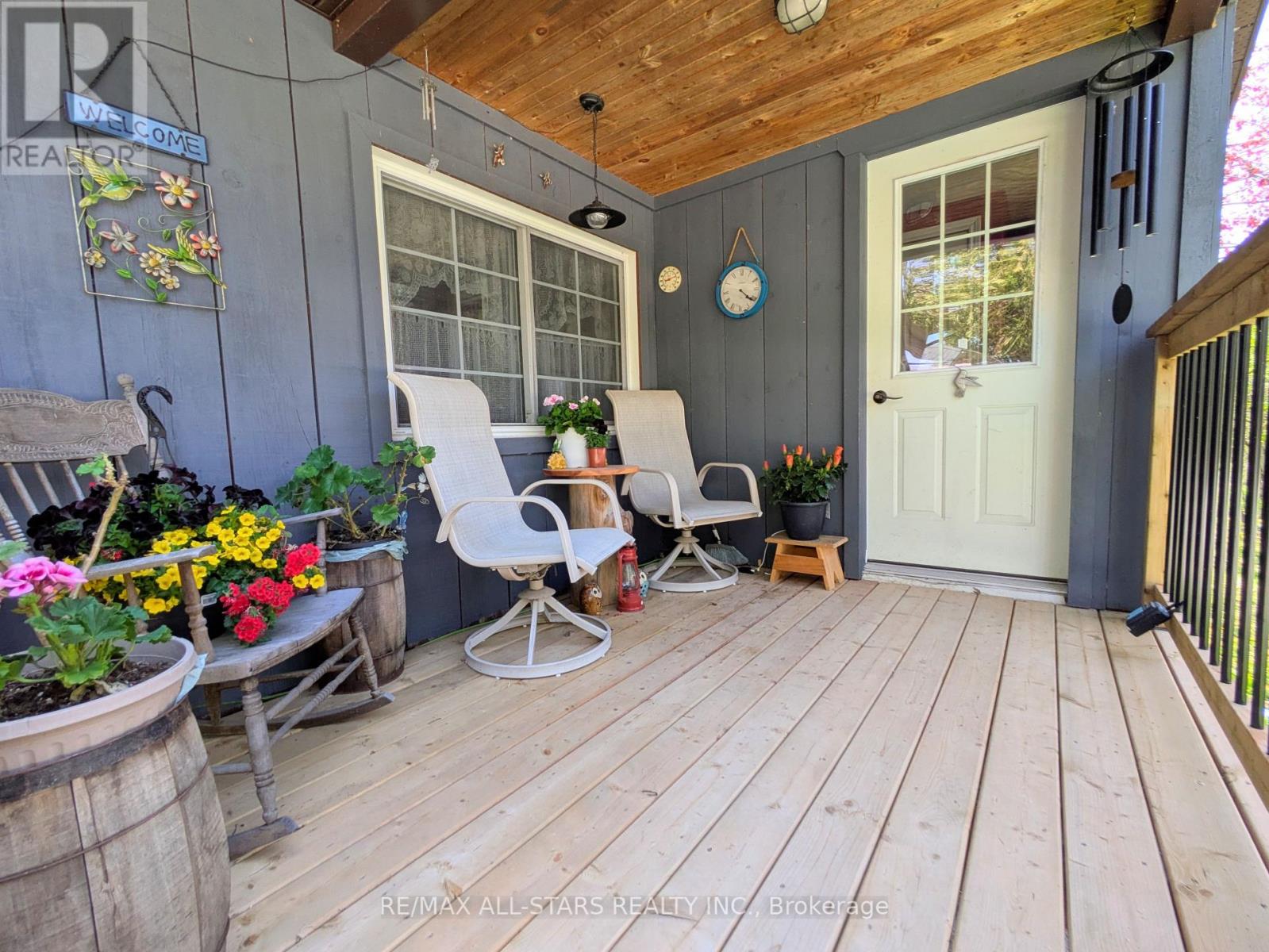 20 Mccreedie Street, Kawartha Lakes, Ontario  K9V 4R1 - Photo 4 - X12137172