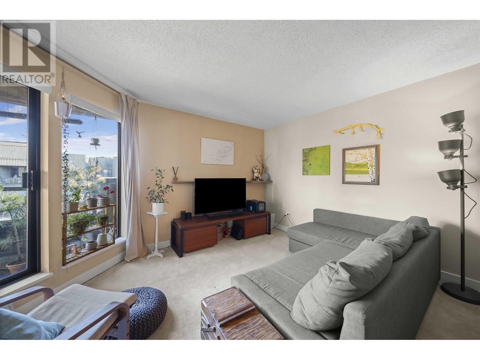 Property at 313 8460 ACKROYD ROAD image 5