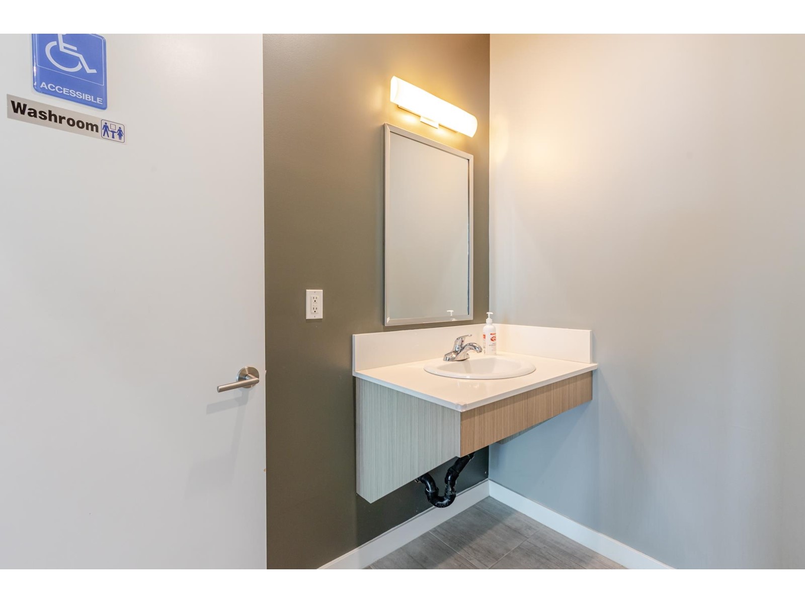 C1 & C2 15777 Marine Drive, White Rock, British Columbia  V4B 1E5 - Photo 21 - C8069101