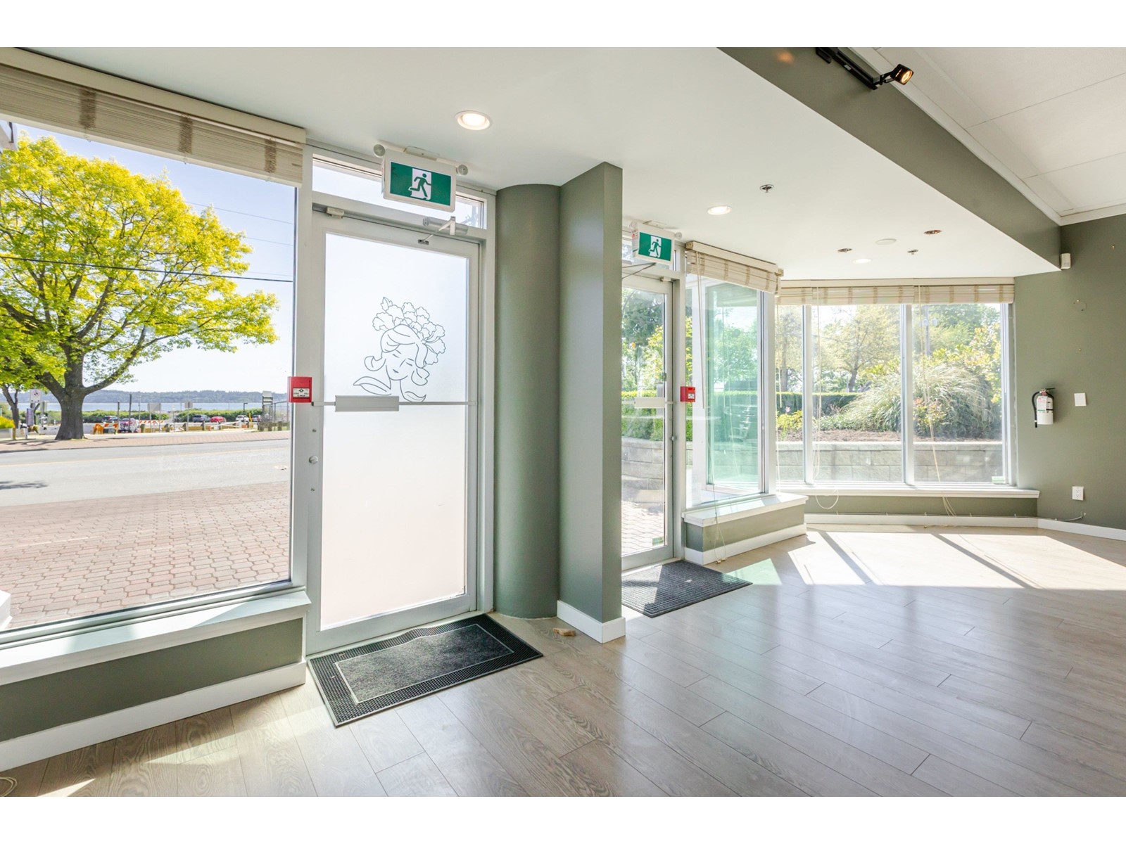 C1 & C2 15777 Marine Drive, White Rock, British Columbia  V4B 1E5 - Photo 5 - C8069101