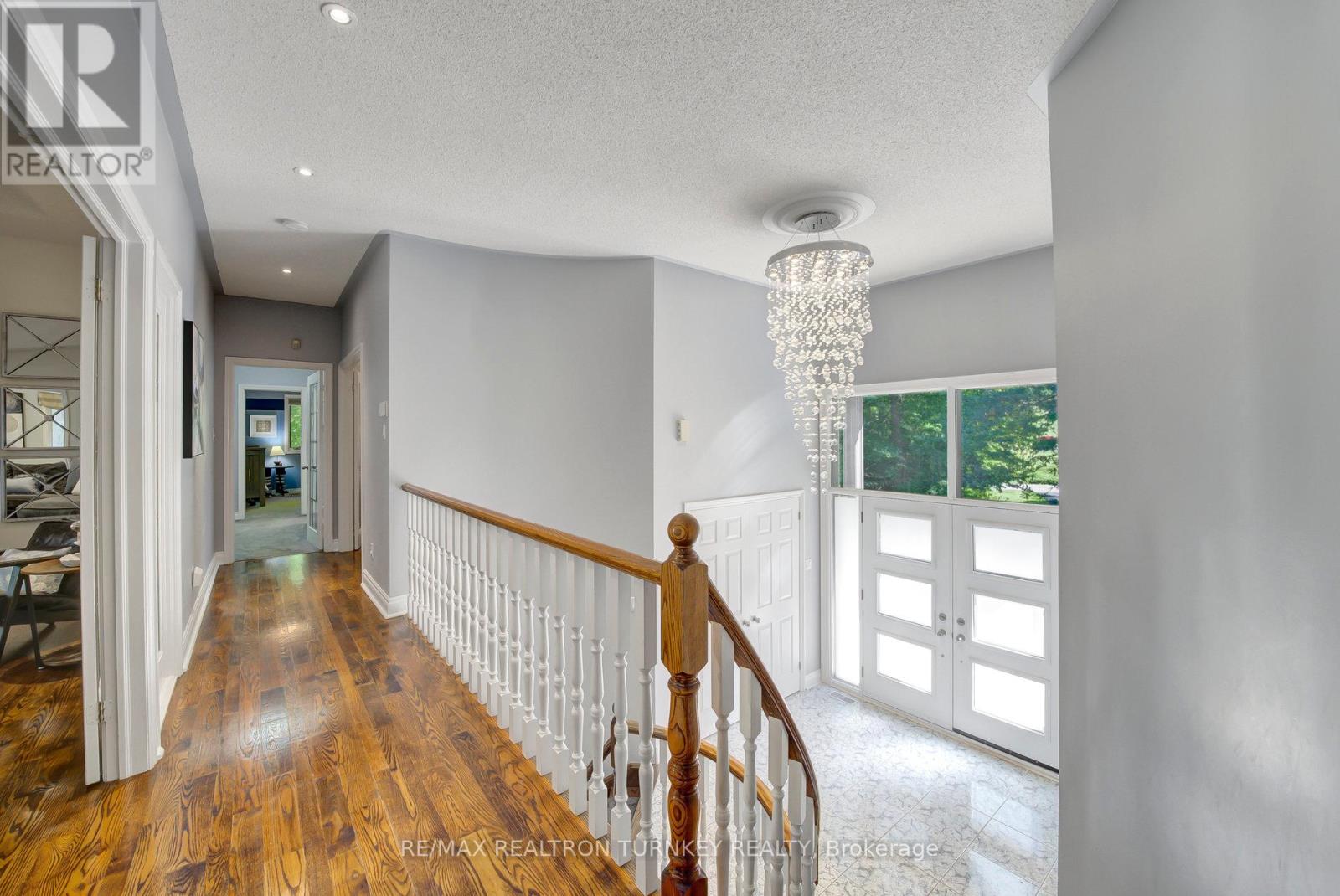 Property at 22 SHERWOOD GLEN image 5