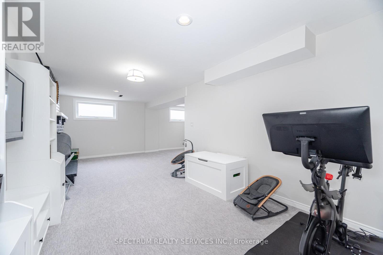 52 French Crescent, East Gwillimbury, Ontario  L9N 1J9 - Photo 36 - N12142128