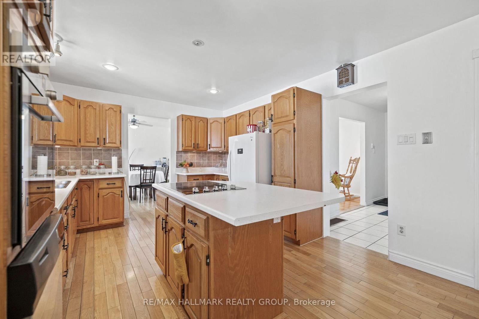 331 Eadie Road, Russell, Ontario  K4R 1E5 - Photo 15 - X12141926