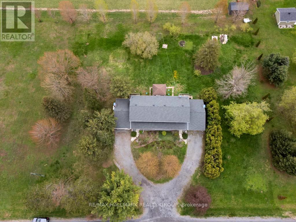 331 Eadie Road, Russell, Ontario  K4R 1E5 - Photo 3 - X12141926