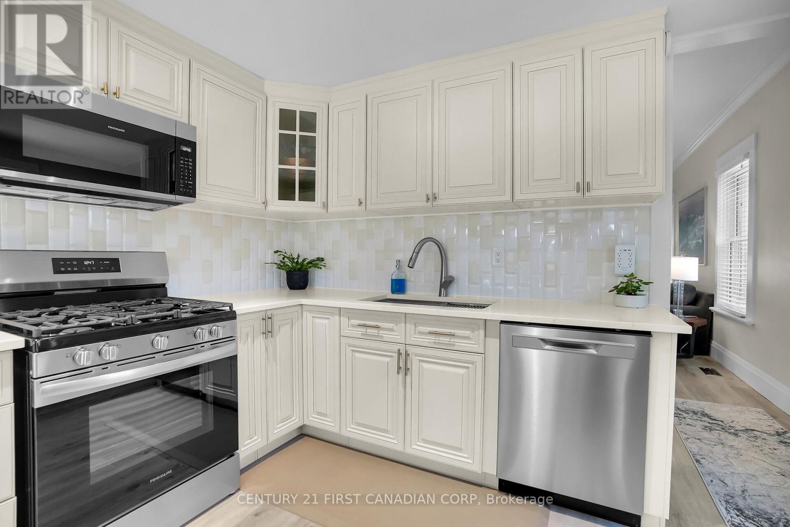 1290 Springbank Avenue, London South, Ontario  N6K 1Z8 - Photo 13 - X12142182