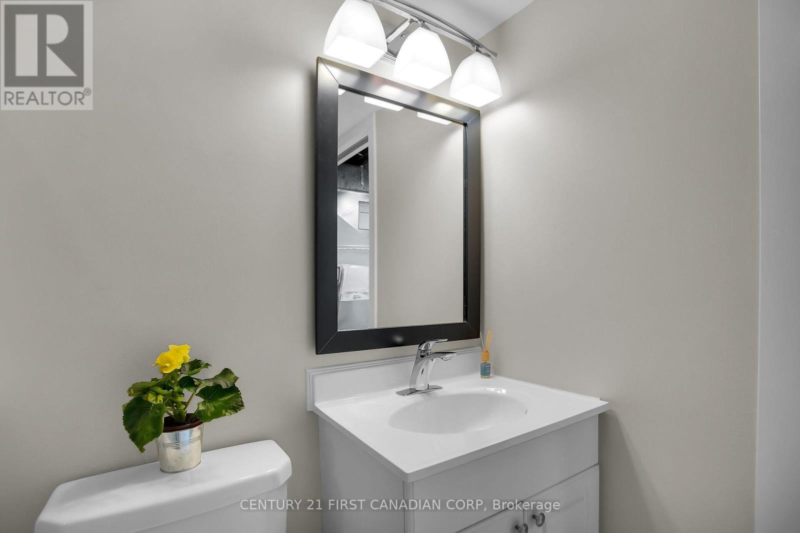 1290 Springbank Avenue, London South, Ontario  N6K 1Z8 - Photo 37 - X12142182