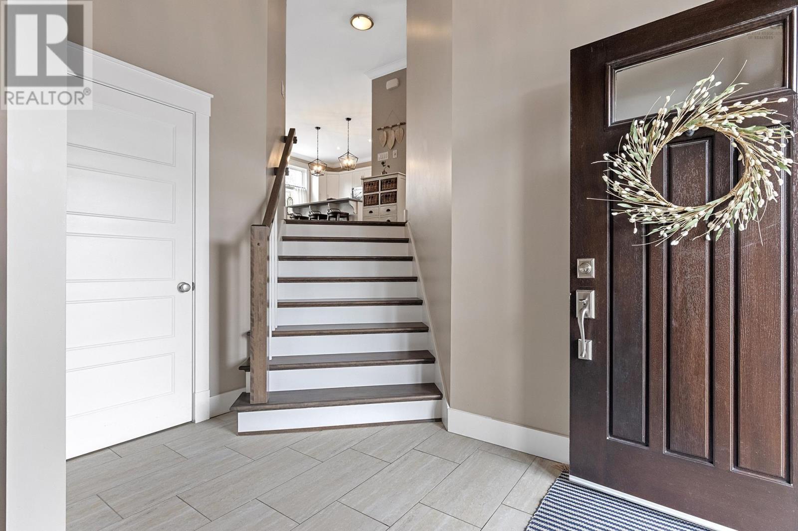Property at 53 Hollyhock Way image 2