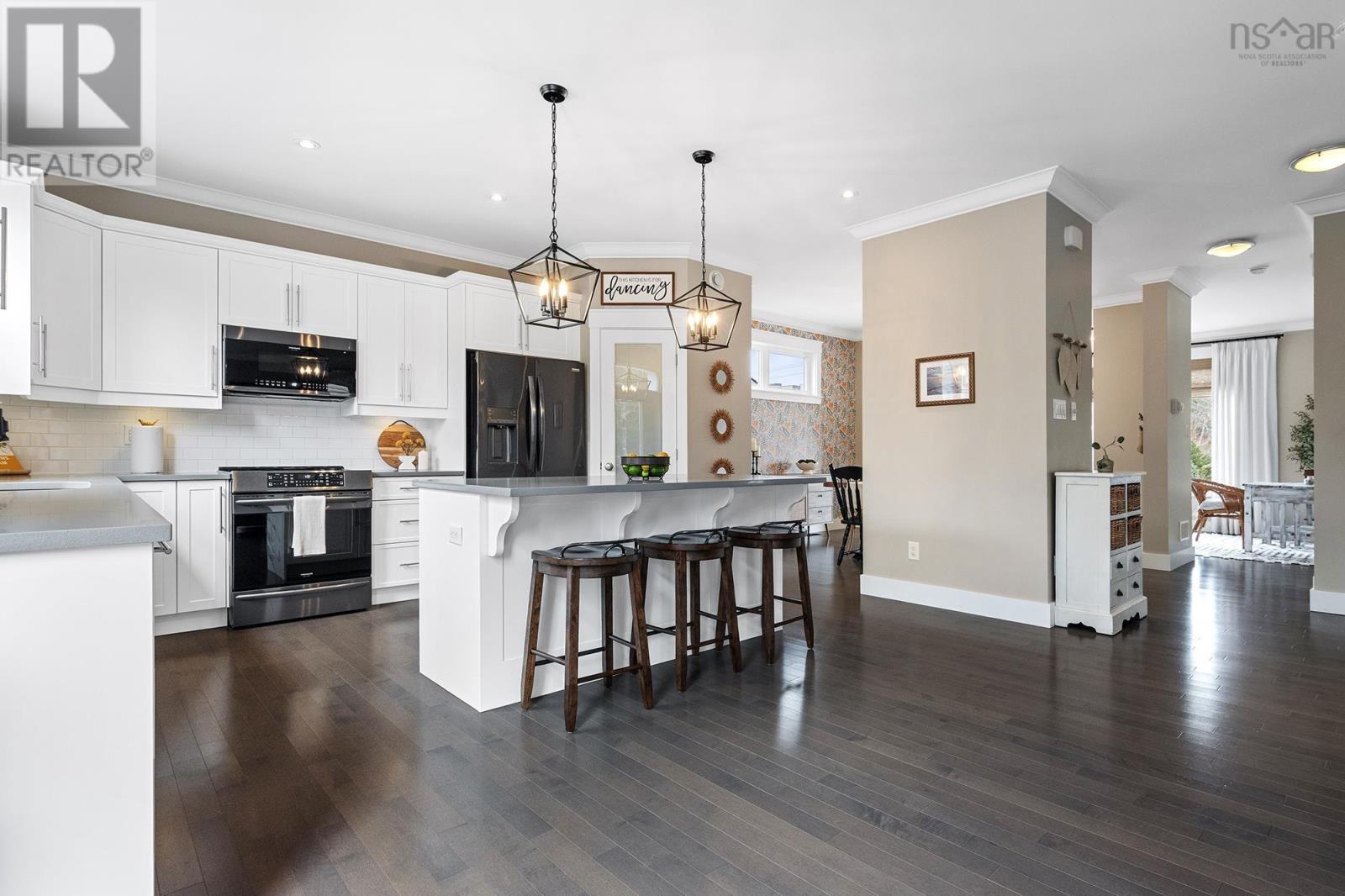 Property at 53 Hollyhock Way image 4