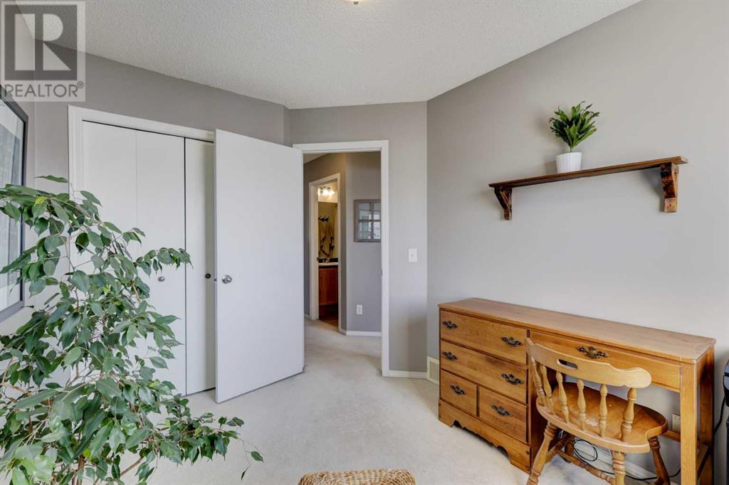 229 Elgin Place Se, Calgary, Alberta  T2Z 4V8 - Photo 19 - A2195199