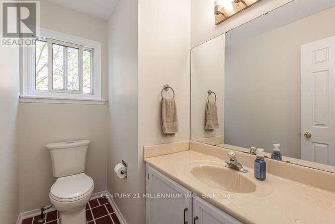 82 Leander Street, Brampton, Ontario  L6S 3M7 - Photo 19 - W12142091