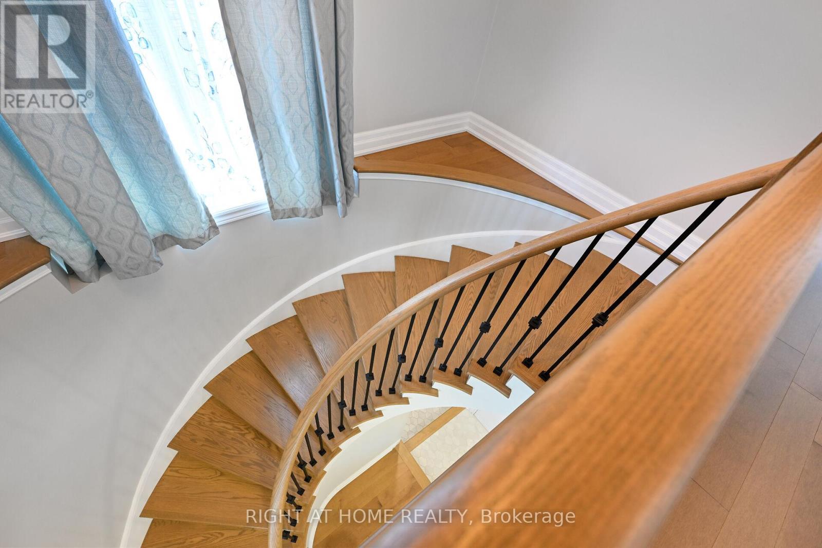 5847 Terrapark Trail, Mississauga (Churchill Meadows), Ontario  L5M 6S1 - Photo 25 - W12142125