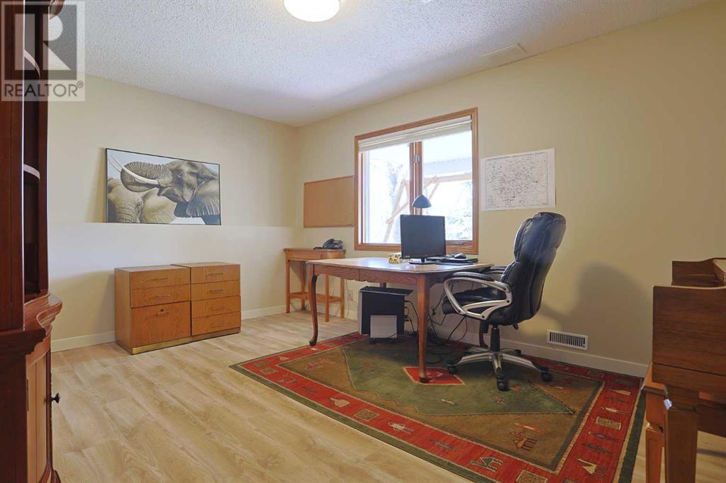 75 Scenic Glen Crescent Nw, Calgary, Alberta  T3L 1K3 - Photo 31 - A2213391