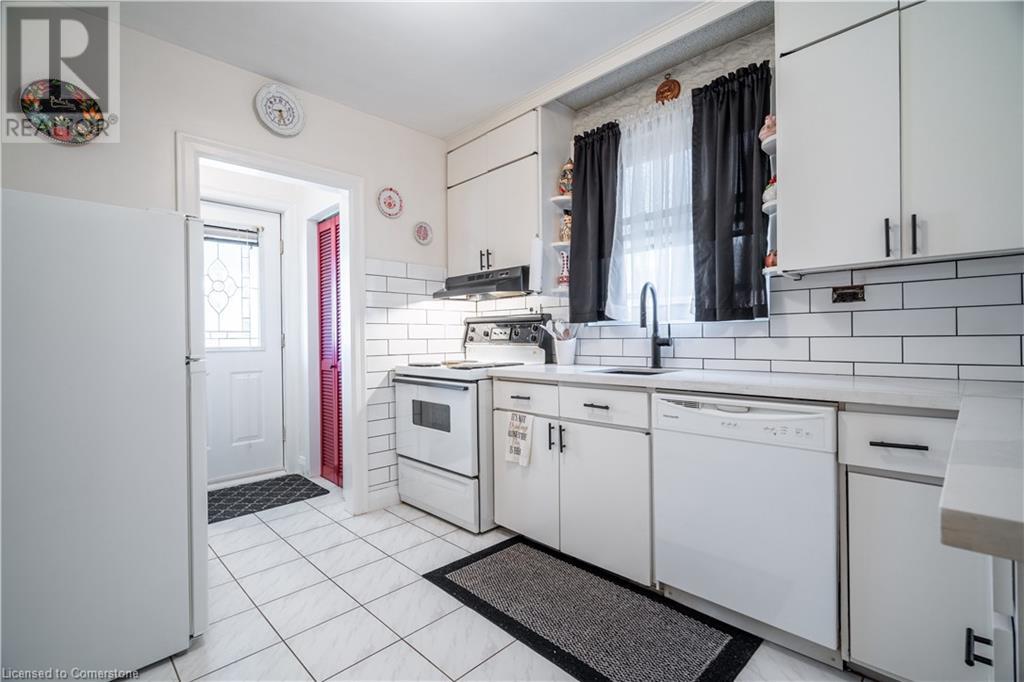 11 Speers Avenue, Toronto, Ontario  M9N 1E9 - Photo 12 - 40727498