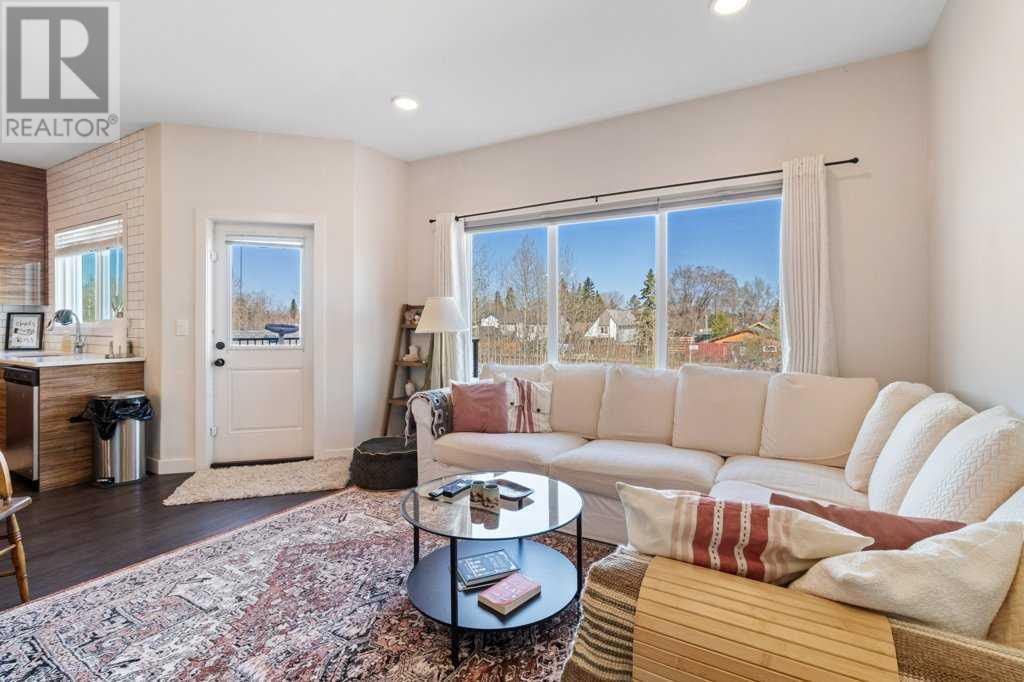 Property at 59 Hampton Crescent image 3