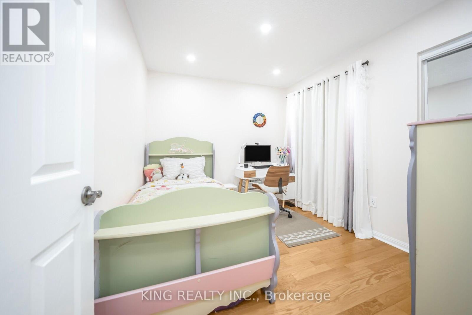 107 Herdwick Street, Brampton, Ontario  L6S 0A5 - Photo 25 - W12138252