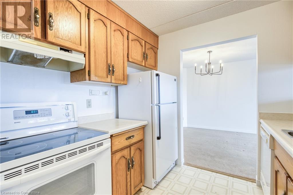 8 Christopher Court Unit# 603, Guelph, Ontario  N1G 4N7 - Photo 12 - 40727630