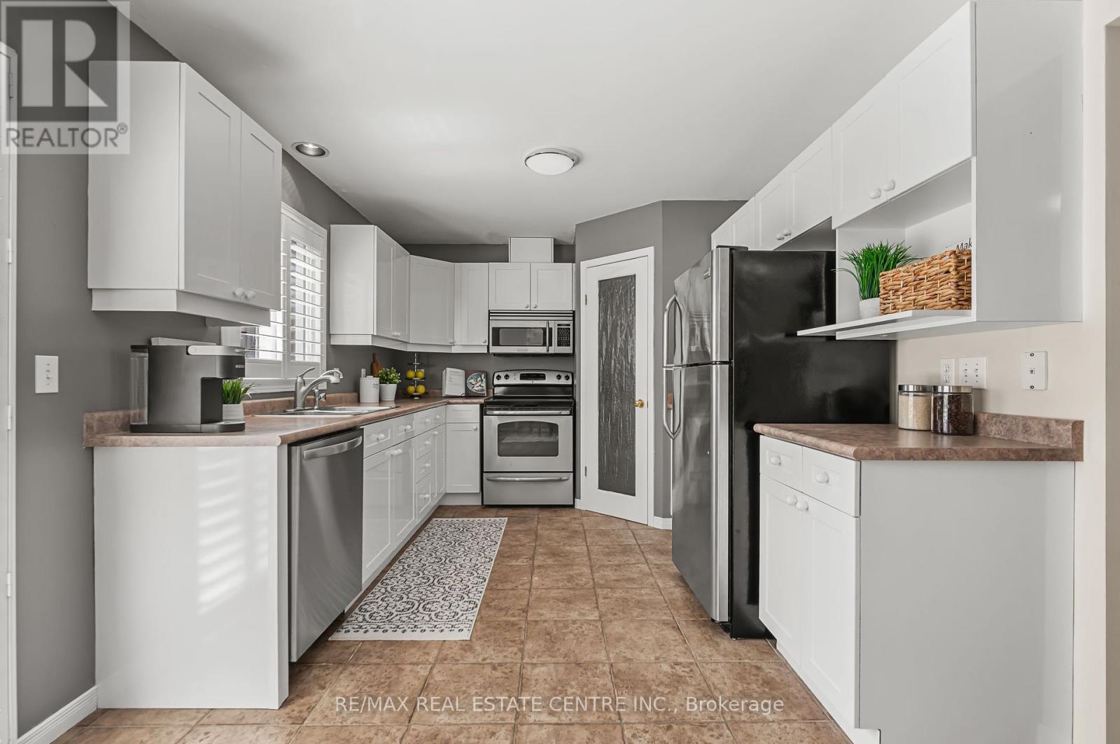 63 Wellington South, Cambridge, Ontario  N1R 8N4 - Photo 19 - X12142121