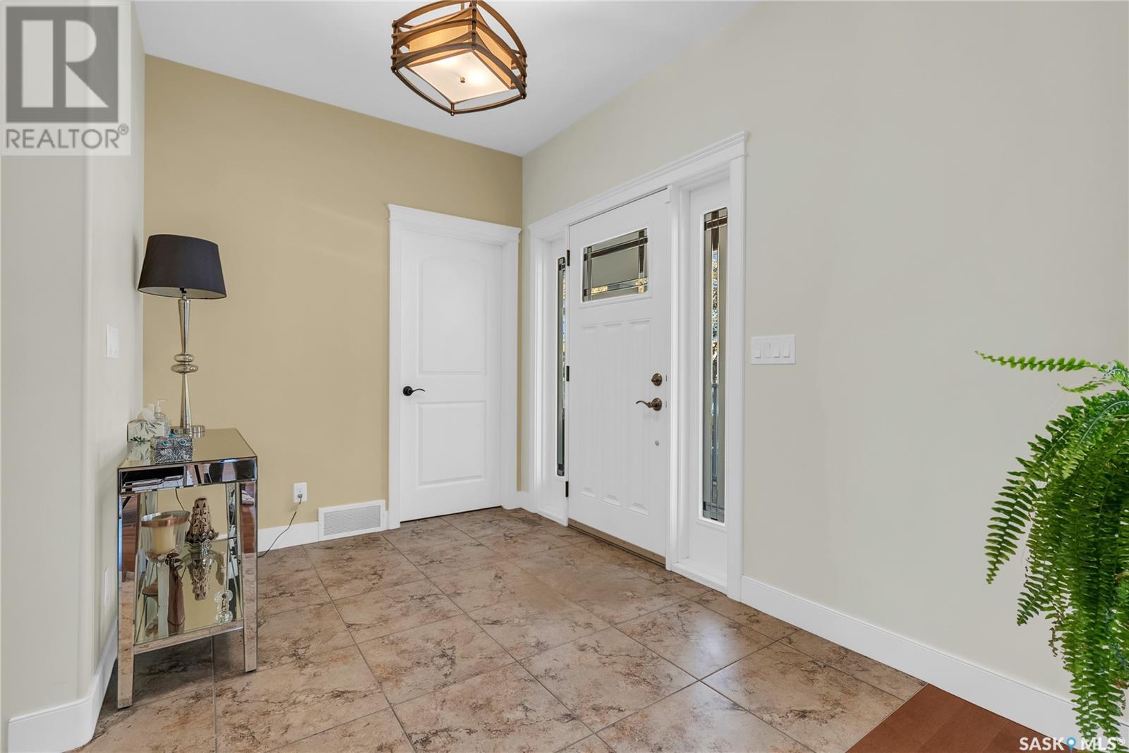 Property at 1310 Elliott STREET image 3