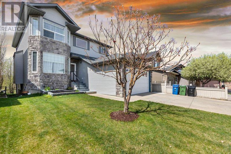Property at 115 Kincora View NW image 2