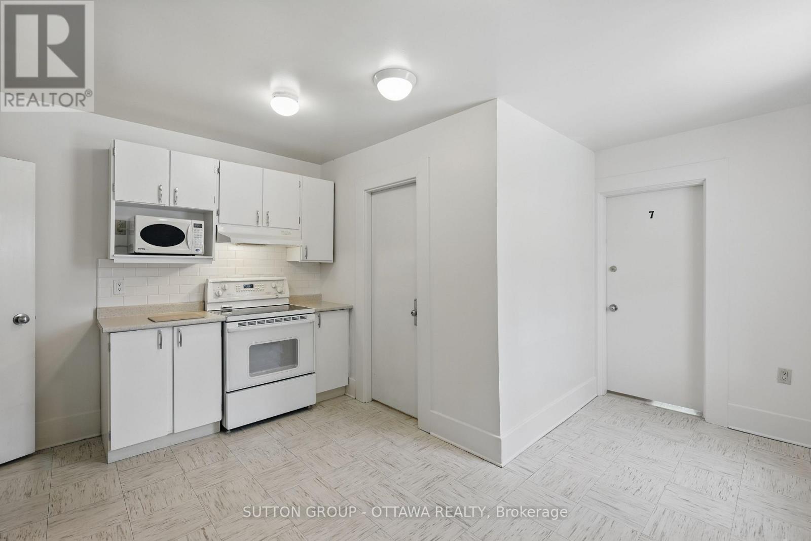 265 Parkdale Avenue, Ottawa, Ontario  K1Y 1G1 - Photo 8 - X12142163